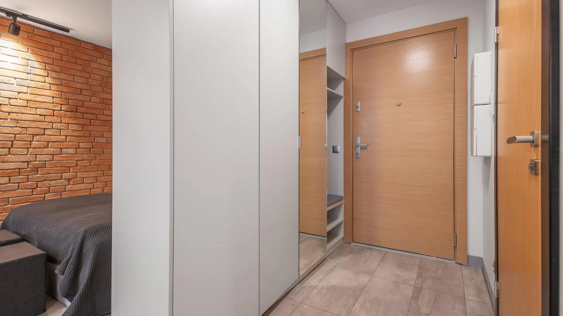 Citystay Waterlane Island Apartment Gdaňsk